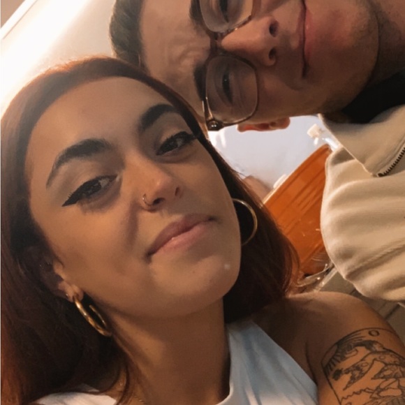 Get to know me✌🏼🖤👅👽 - Picture 4 of 4